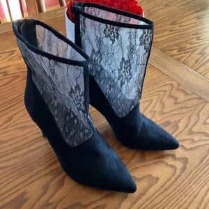 NWOT Diba Black, Silver Mesh, Pointy Toe, Zip Up Back Slim Stilettos, Sz 8.5